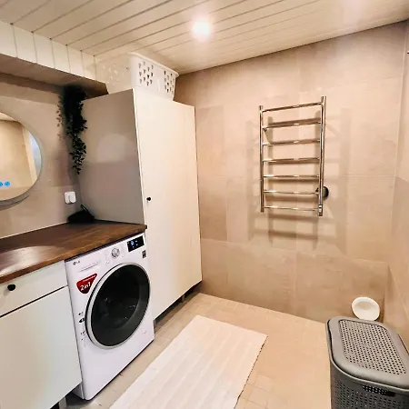 Welcoming Shared With Free Parking And Sauna * ヴァンター